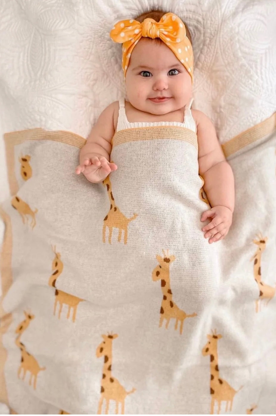 Geoff the giraffe- yellow blanket