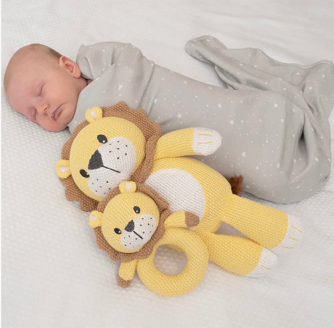 Leo the Lion Knitted Rattle